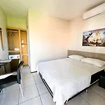 Quartos Premium Oiticica
